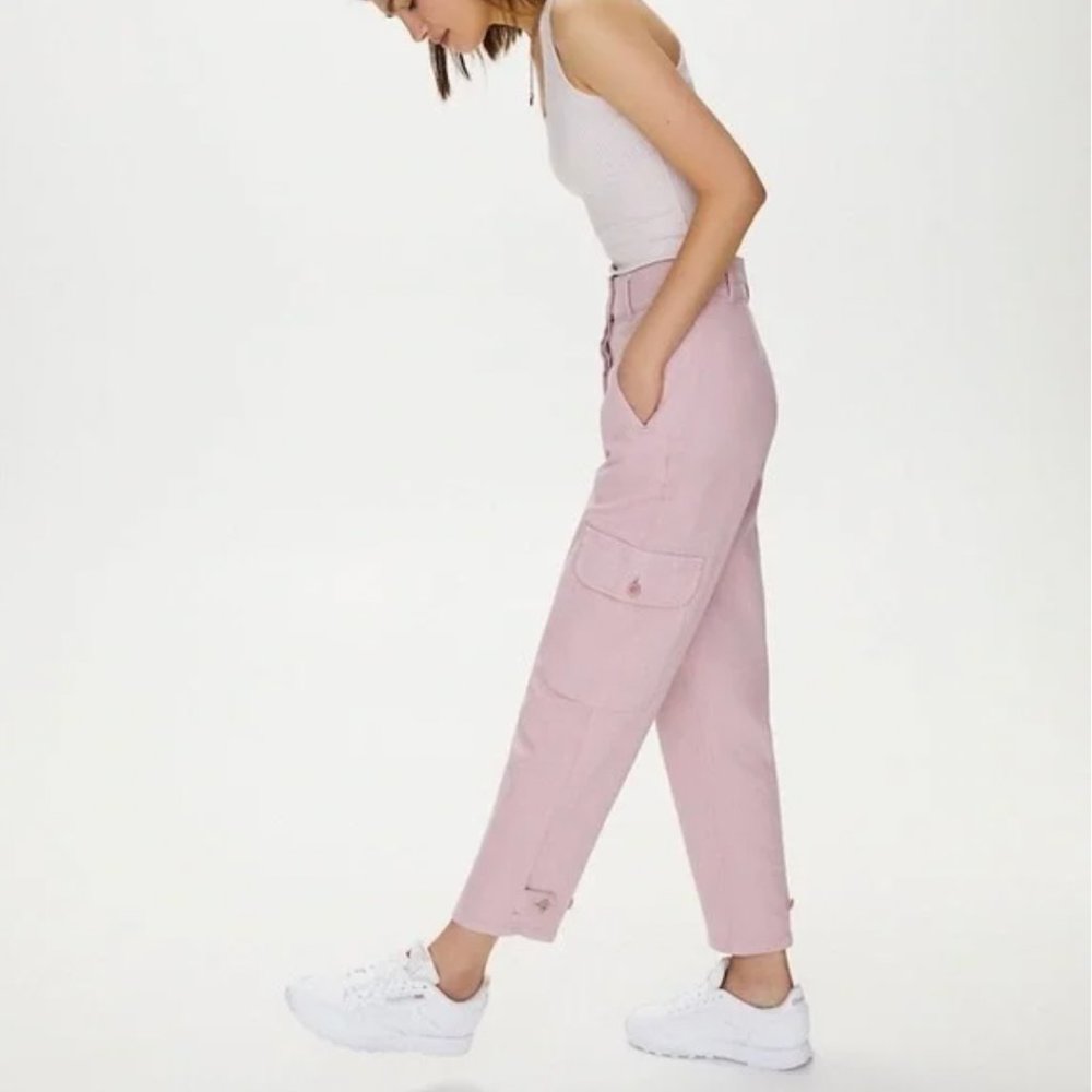 Aritzia- Wilfred Free Modern Cargo Pant